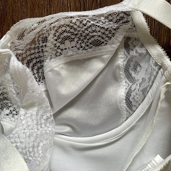 Glamorize shape ware 34F - Picture 4 of 8